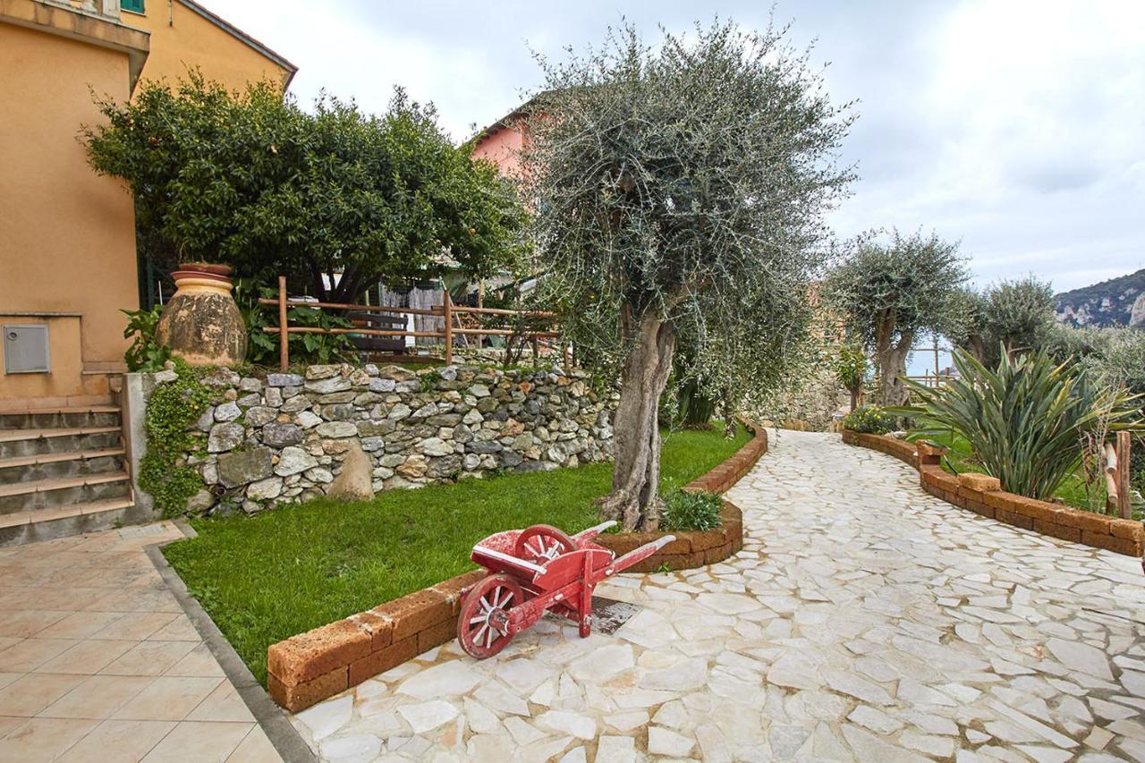 Appartamento Ulivo Finale Ligure Exterior photo
